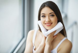 پوست خود را تمیز و مرطوب کنید